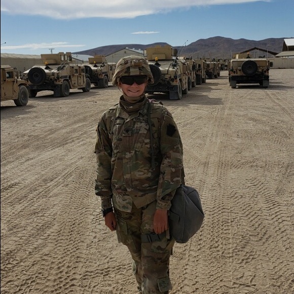 Meet your Posher, Breena🌸 - Picture 4 of 11